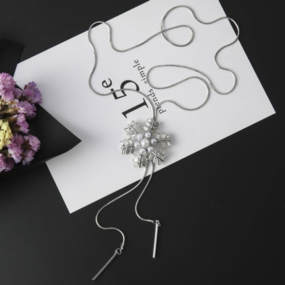 ❤️️NEW UNIQUE Snowflake Handmade Necklace 2 - Picture 2 of 2